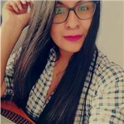 Profesora a niños y jovenes de todas las edades